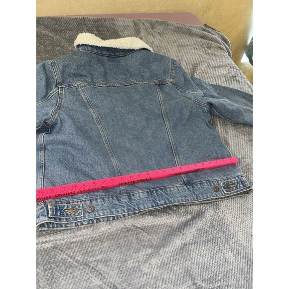 NWT Levis Womens Original Ex-Boyfriend Sherpa Denim Jean Trucker Jacket - Picture 11 of 16